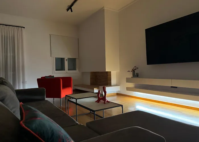 S&F Luxury Apartment